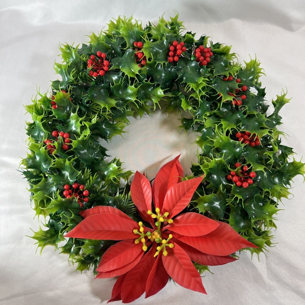 Vintage Mid Century Plastic Holly Wreath Poinsettia Twinkling Lights Christmas